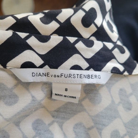 Dress - Picture 5 of 5